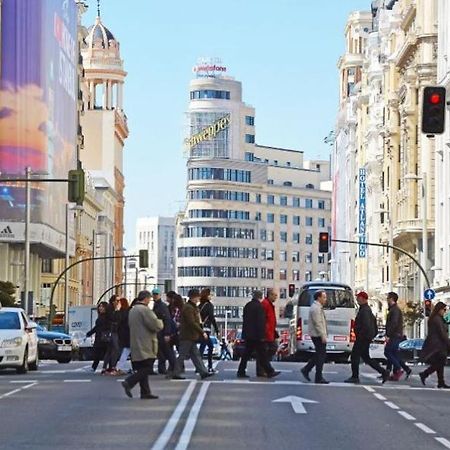 Punta Me Suites Next To Gran Via 마드리드 외부 사진