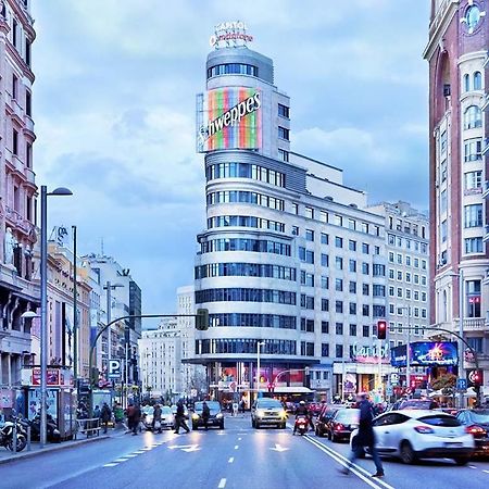 Punta Me Suites Next To Gran Via 마드리드 외부 사진